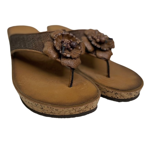 Clarks Women’s Cork Wedge Sandals - Picture 4 of 9